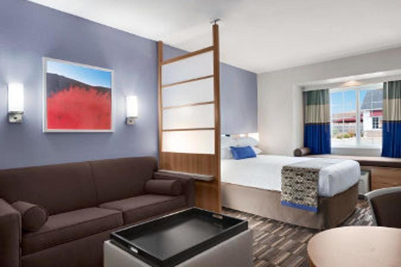 Microtel Inn & Suites By Wyndham Altoona Eksteriør bilde