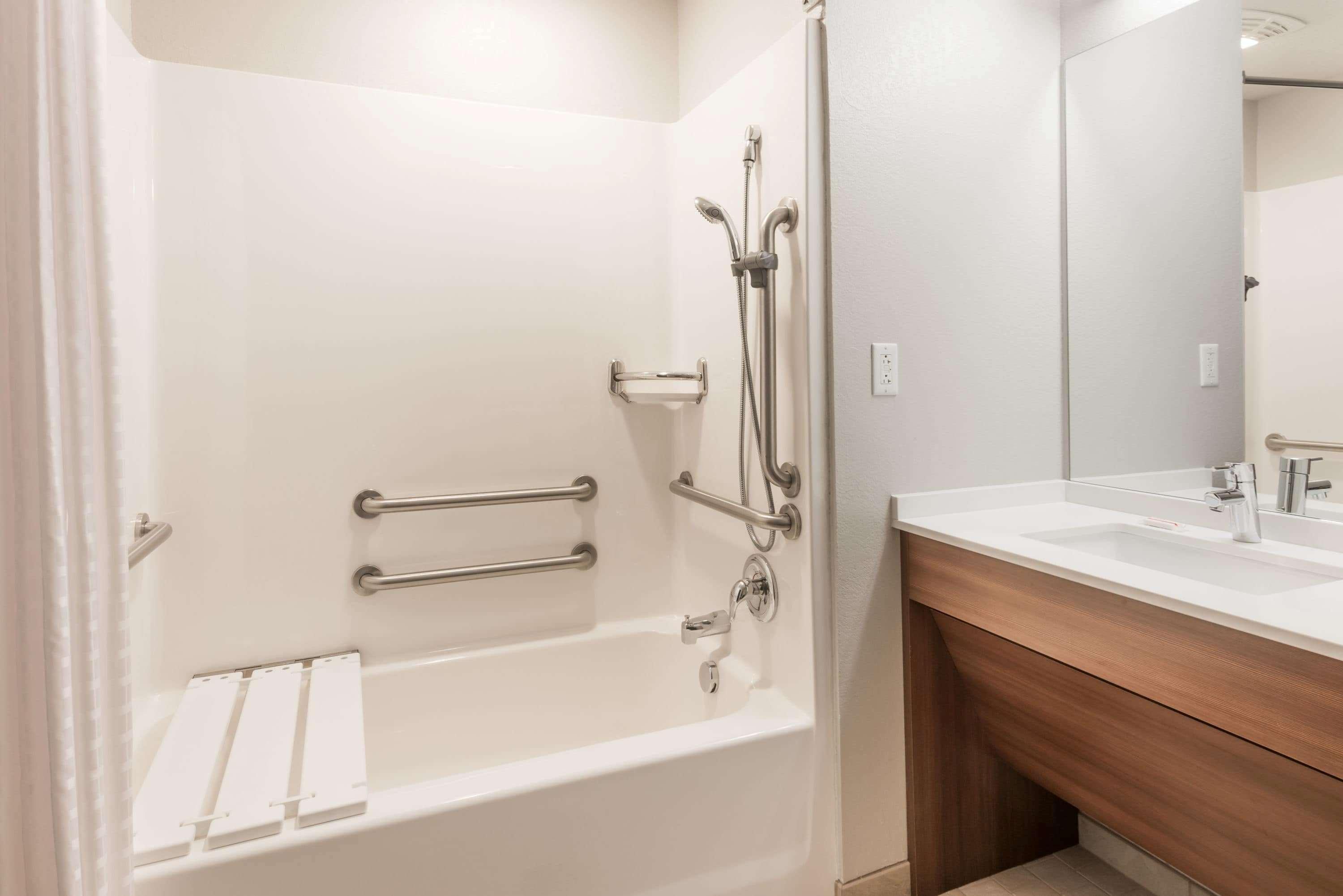 Microtel Inn & Suites By Wyndham Altoona Eksteriør bilde
