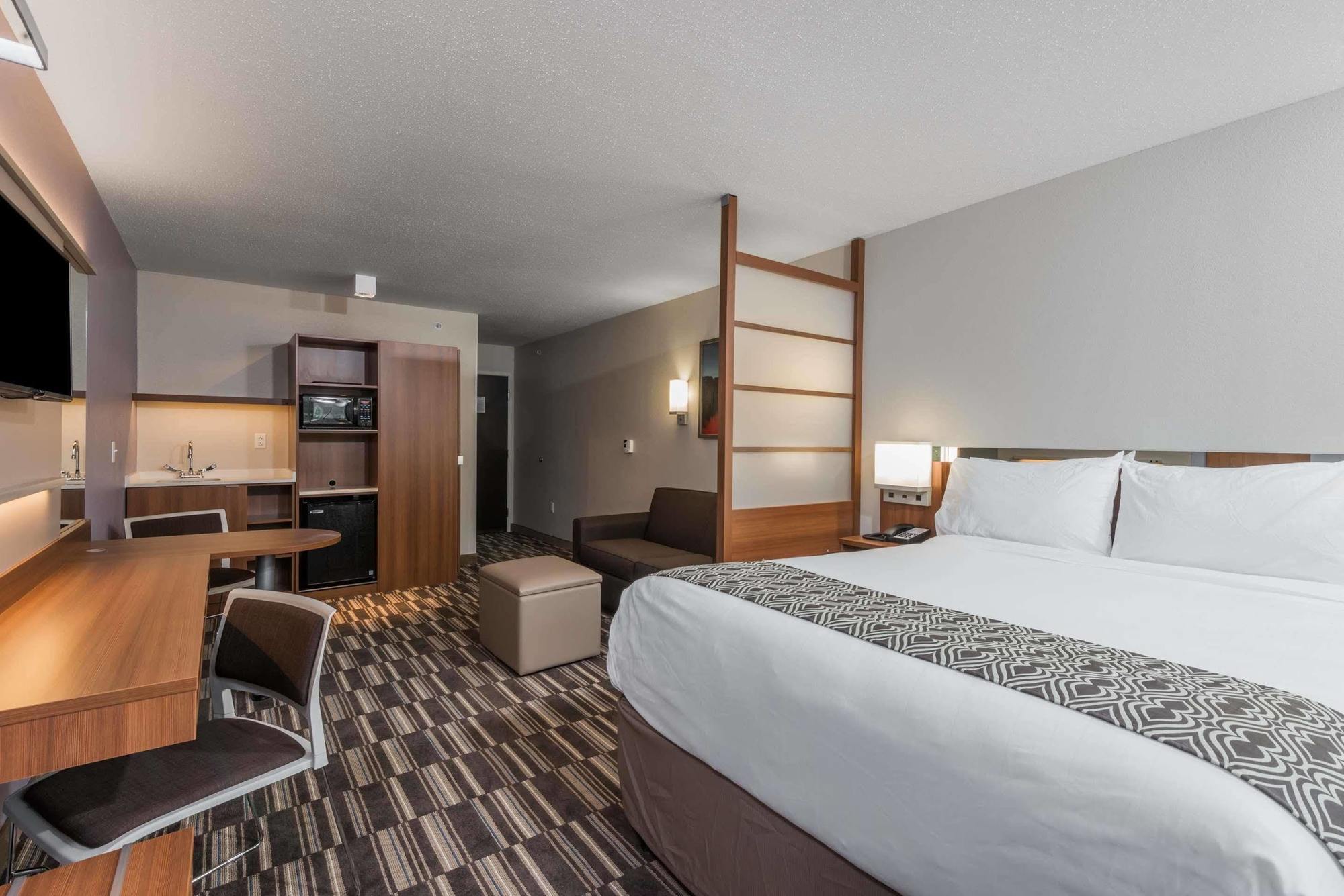 Microtel Inn & Suites By Wyndham Altoona Eksteriør bilde